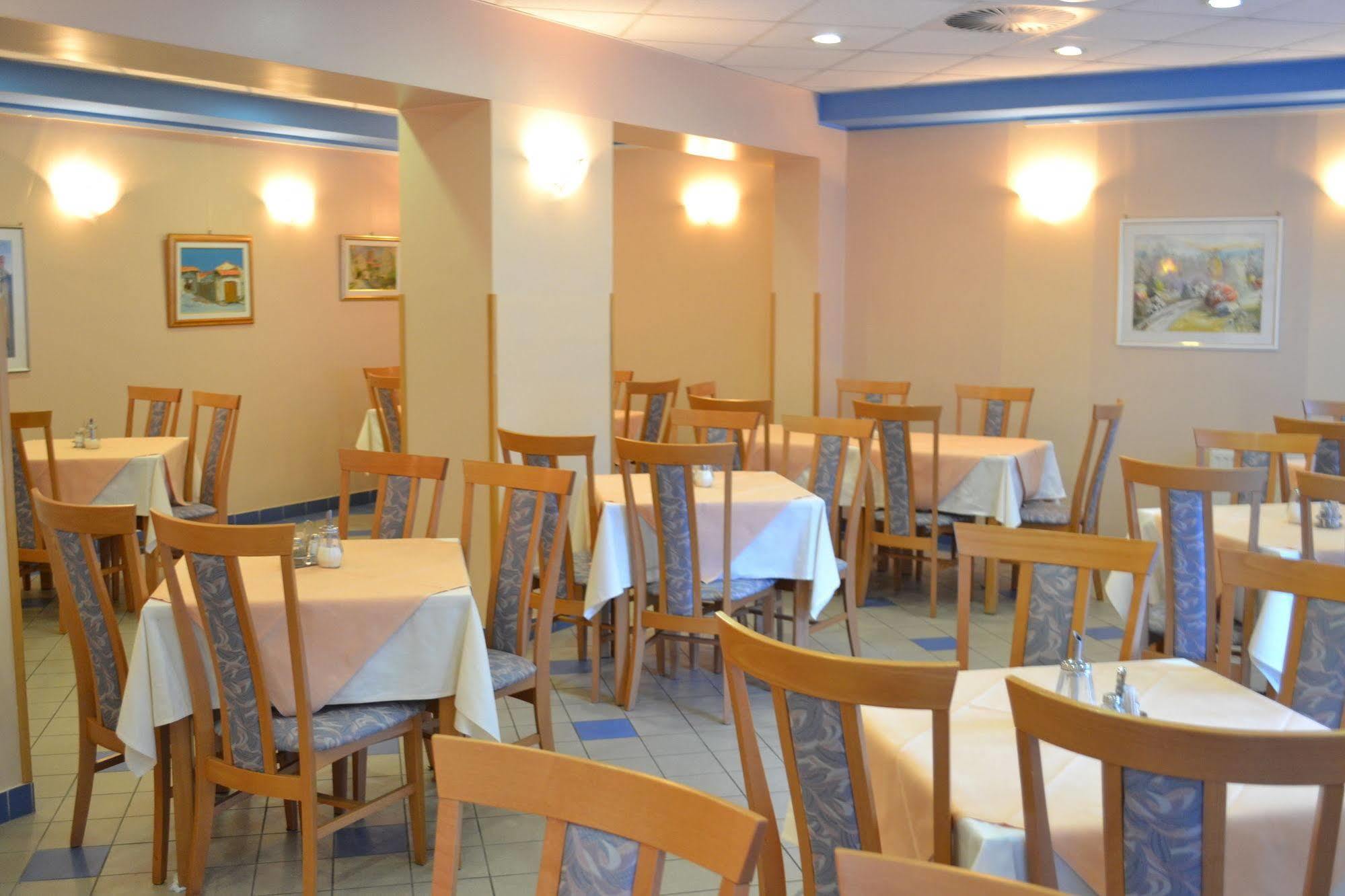 Hotel Tabor Sežana Eksteriør billede